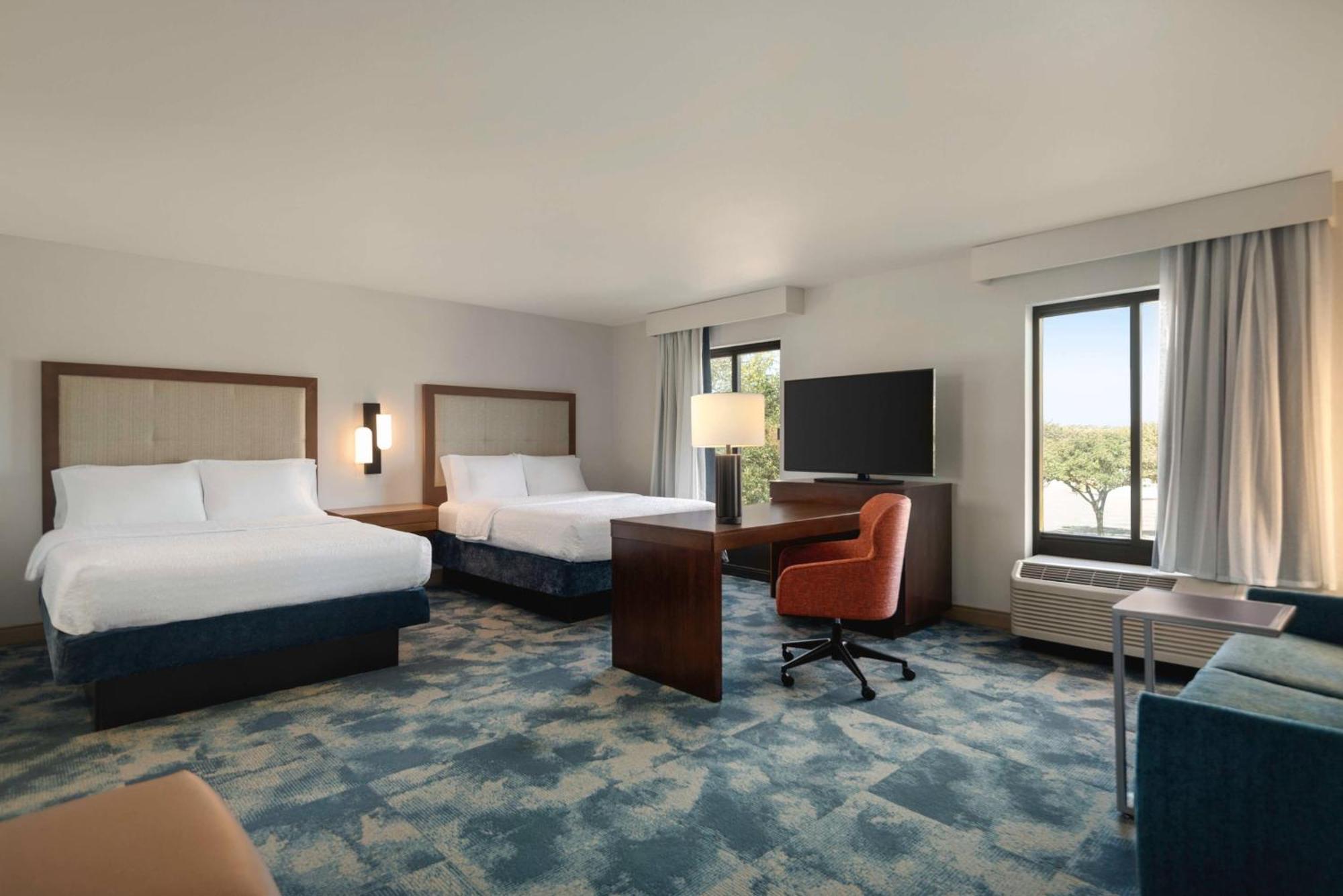 Hampton Inn & Suites Сан Маркос Экстерьер фото
