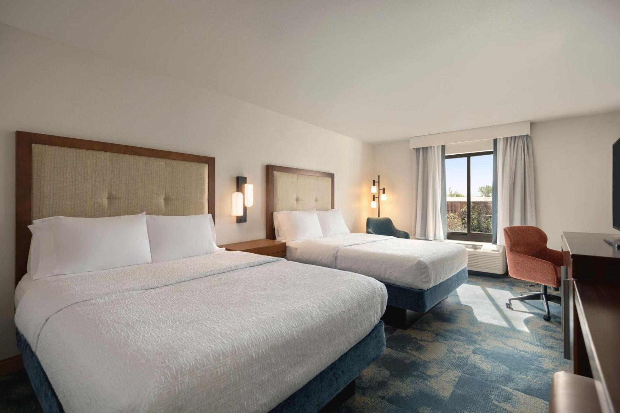 Hampton Inn & Suites Сан Маркос Экстерьер фото